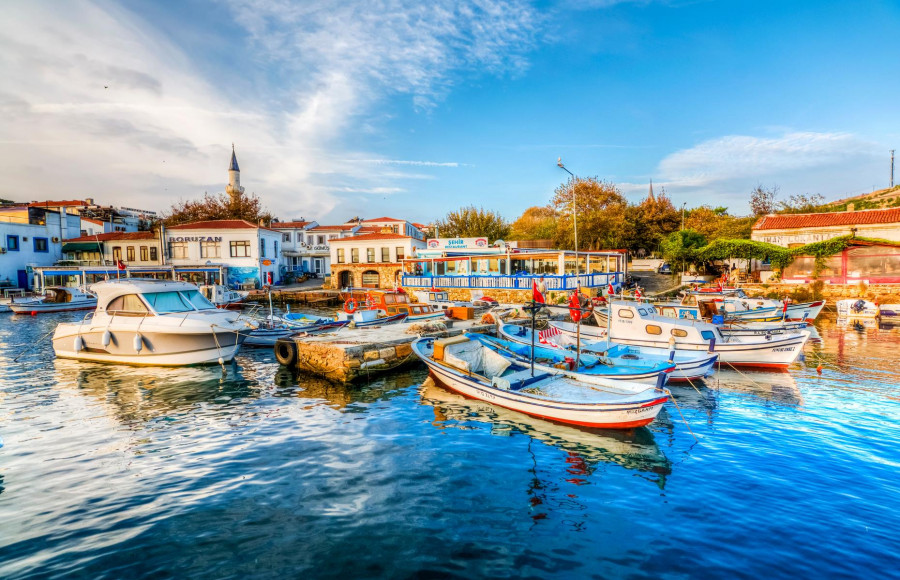 Bozcaada Ayvalık Cunda Turu | 1 Gece Otel Konaklamalı | İstanbul Hareketli