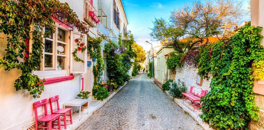 Bozcaada Ayvalık Cunda Turu | 1 Gece Otel Konaklamalı | İstanbul Hareketli