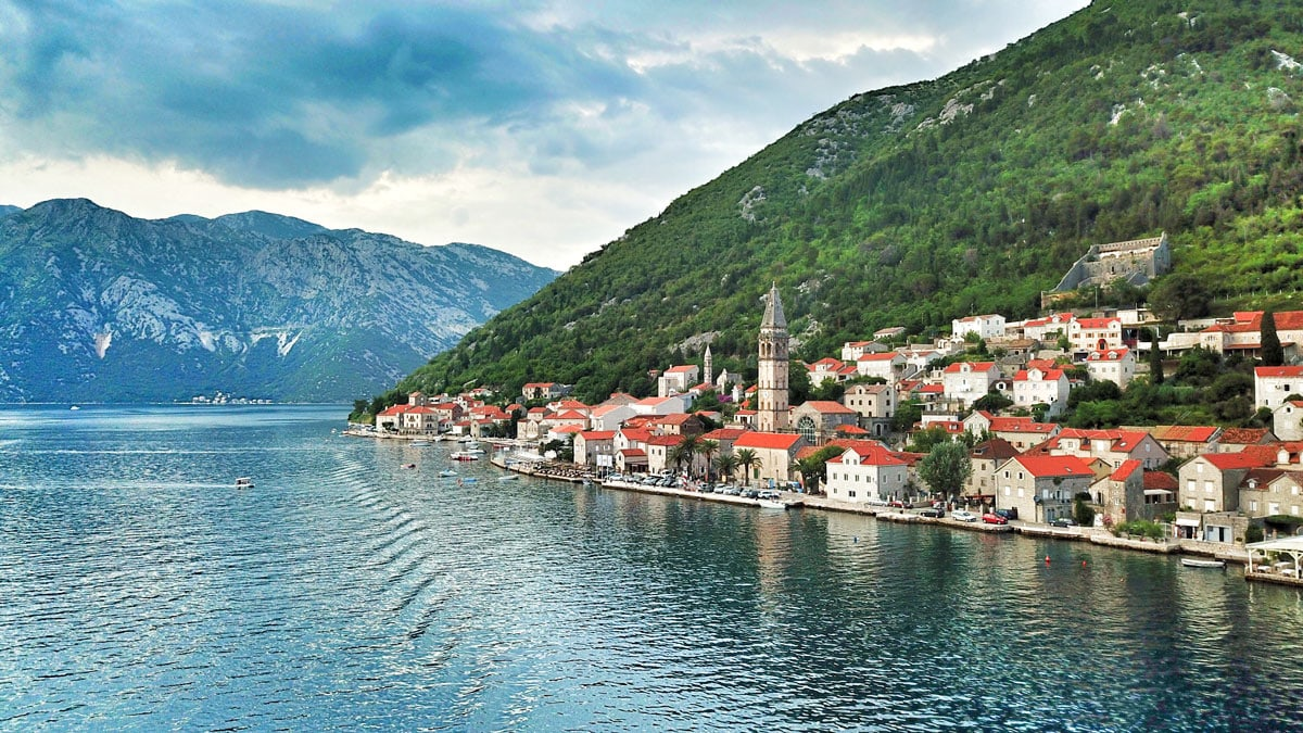 ARNAVUTLUK KUZEY MAKEDONYA KOSOVA RÜYASI TURU THY ile 3 Gece 4 Gün ÜSKÜP GİDİŞ / PRİŞTİNE DÖNÜŞ VİZESİZ