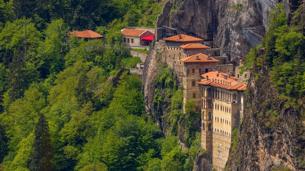 Karadeniz Yaylalar ve Batum Turu Trabzon Başlar| 3 Gece Konaklamalı Uçaklı Ankar